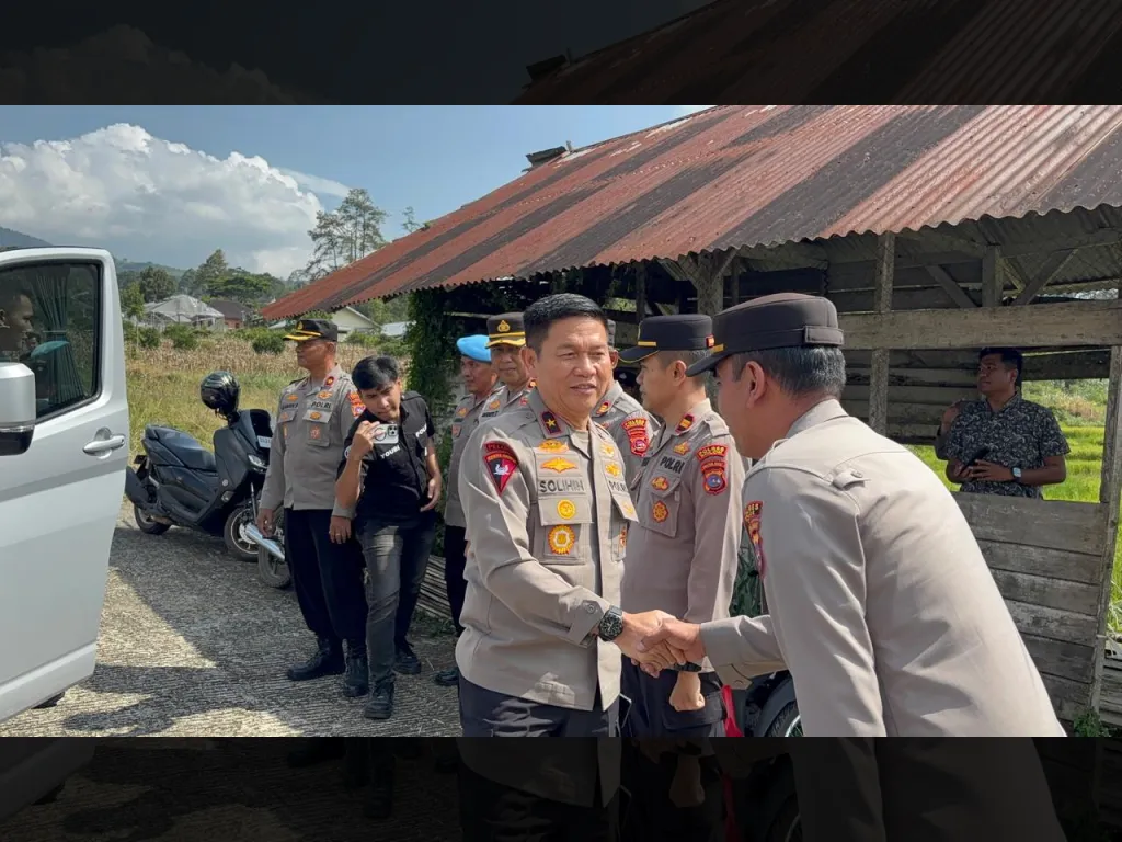 Kehadiran Wakapolda Sumbar memotivasi penanaman Jagung di Polres Solok